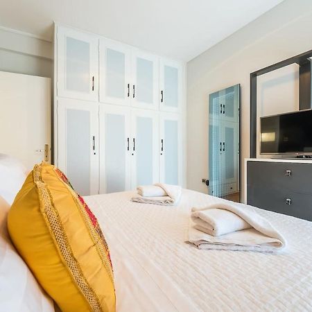 Seaside Central Apartment Atene Esterno foto