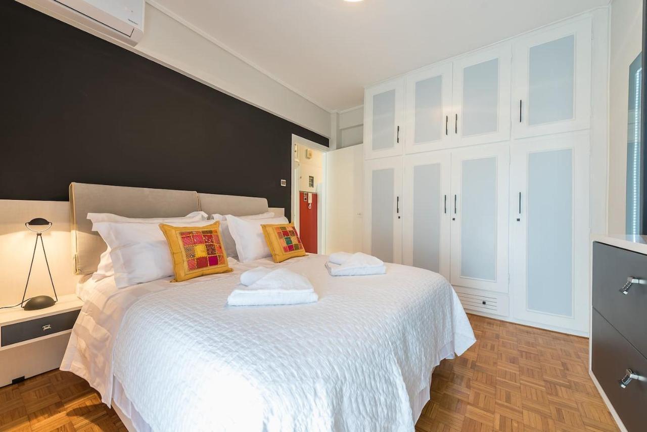 Seaside Central Apartment Atene Esterno foto