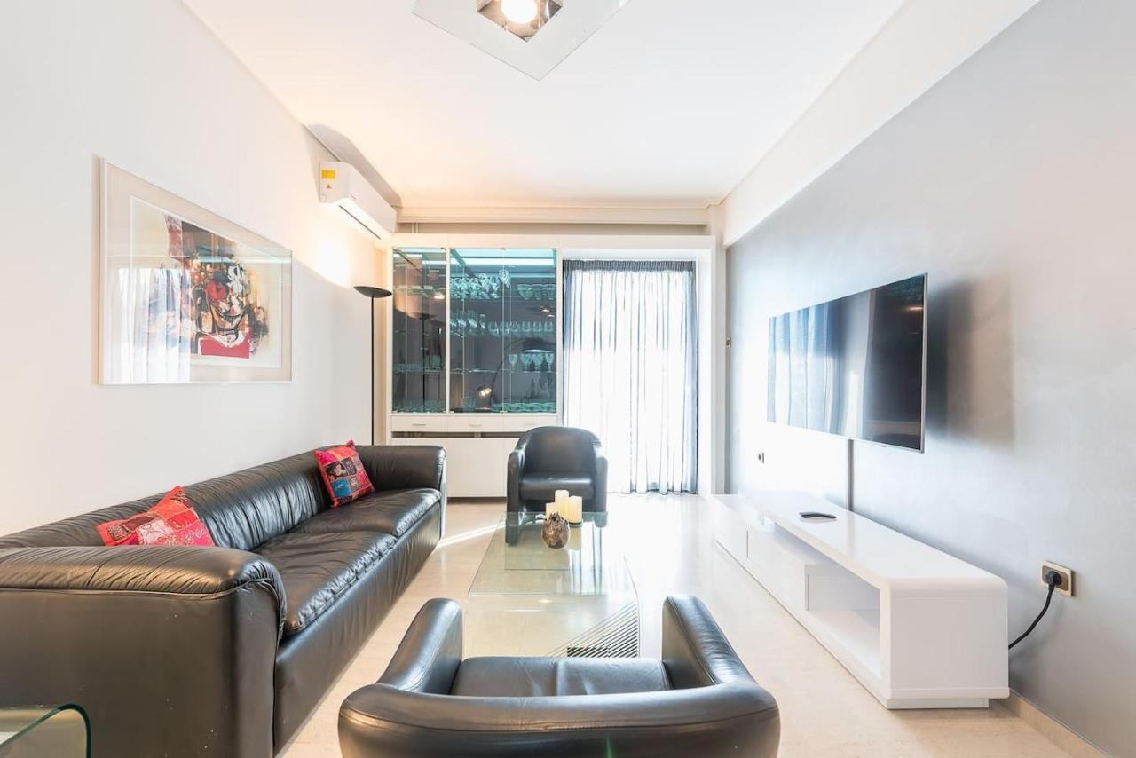 Seaside Central Apartment Atene Esterno foto