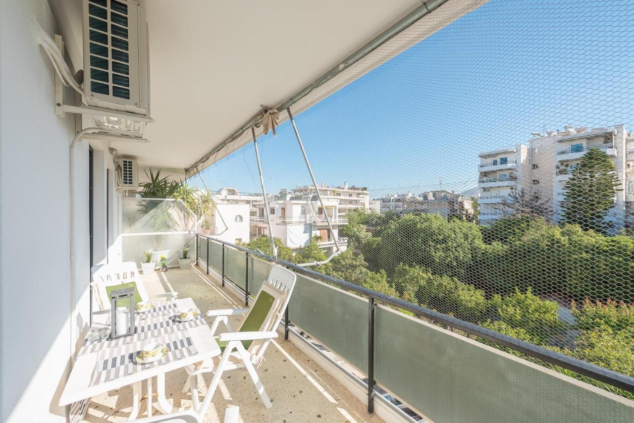 Seaside Central Apartment Atene Esterno foto